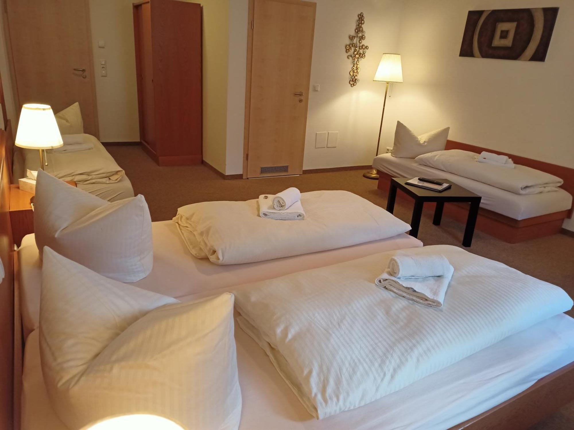 Hotel - Gasthof Erber Sinzing Εξωτερικό φωτογραφία